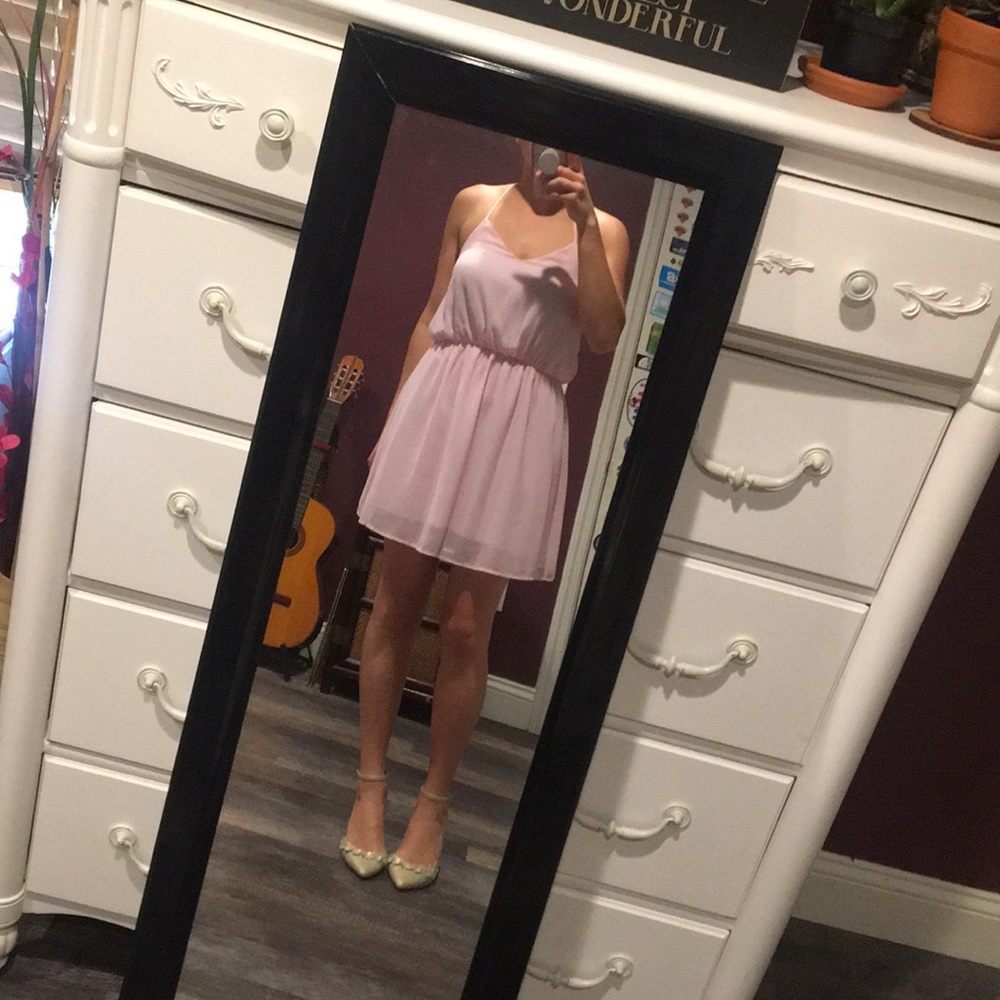 🌸 Light Pink Mini 🌸 - Picture 2 of 5